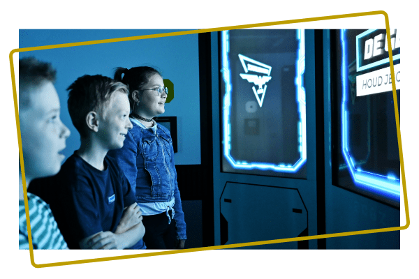 Kinderen spelen samen tijdens een kinderfeestje in Assen